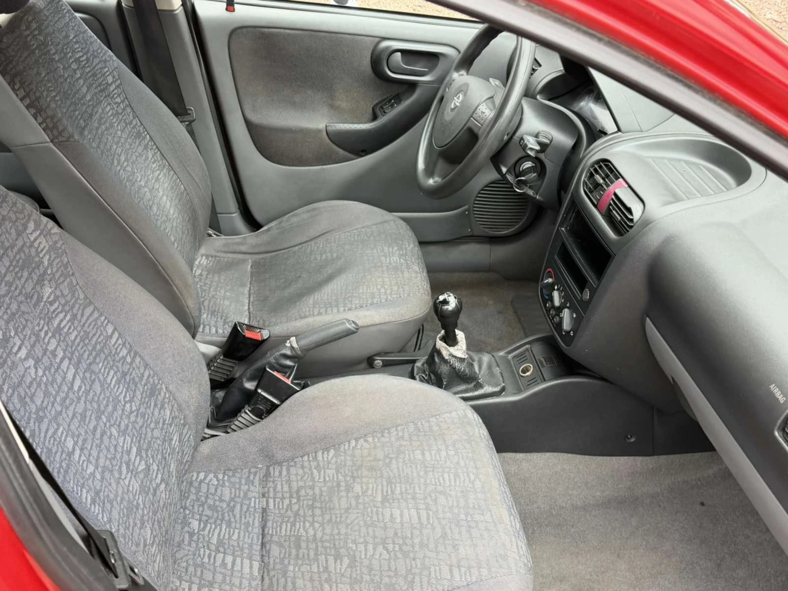 Opel Corsa 1.7 DTI, снимка 9 - Автомобили и джипове - 53906049