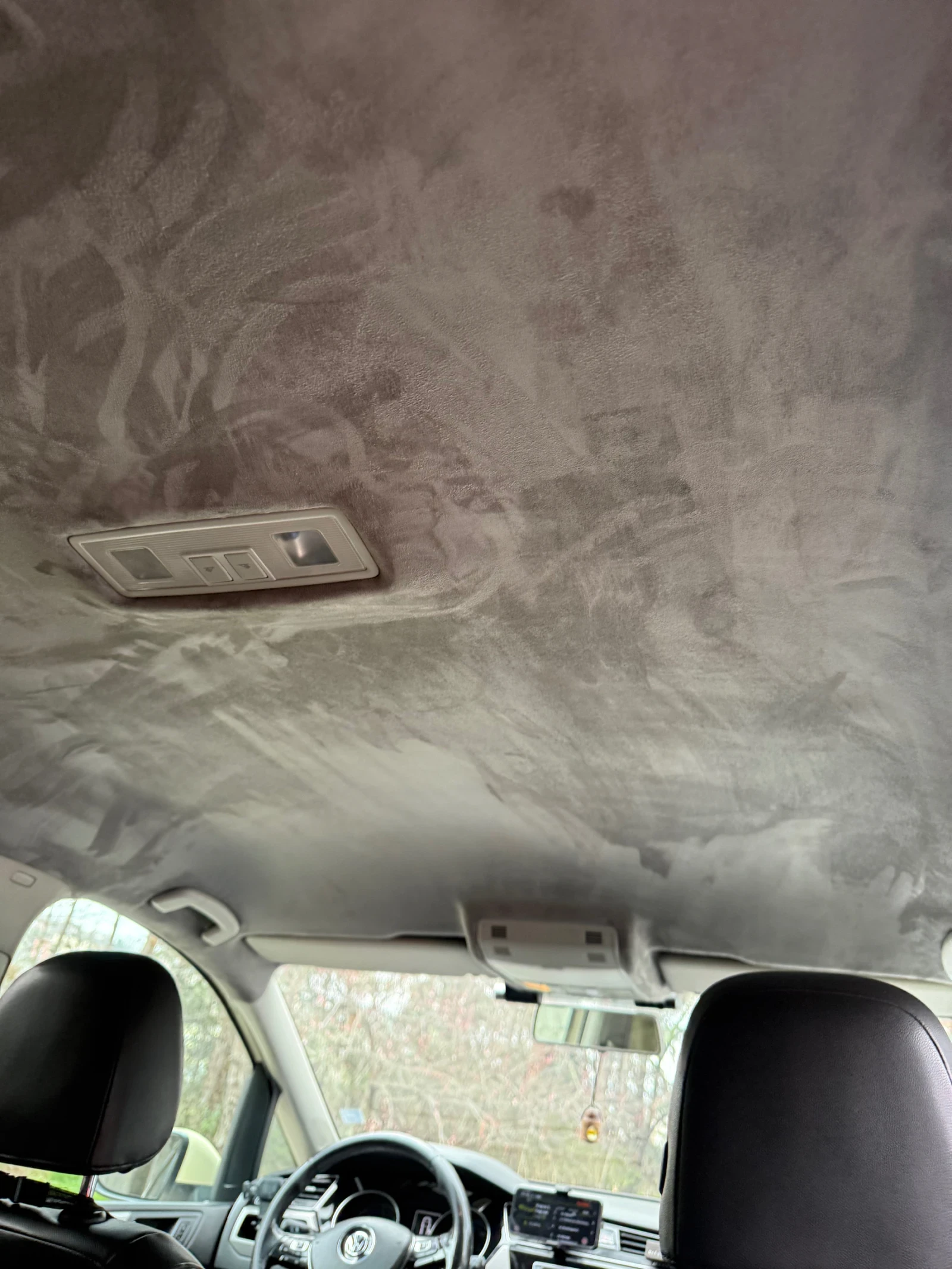 VW Touran 2.0 TDI, снимка 16 - Автомобили и джипове - 54033604