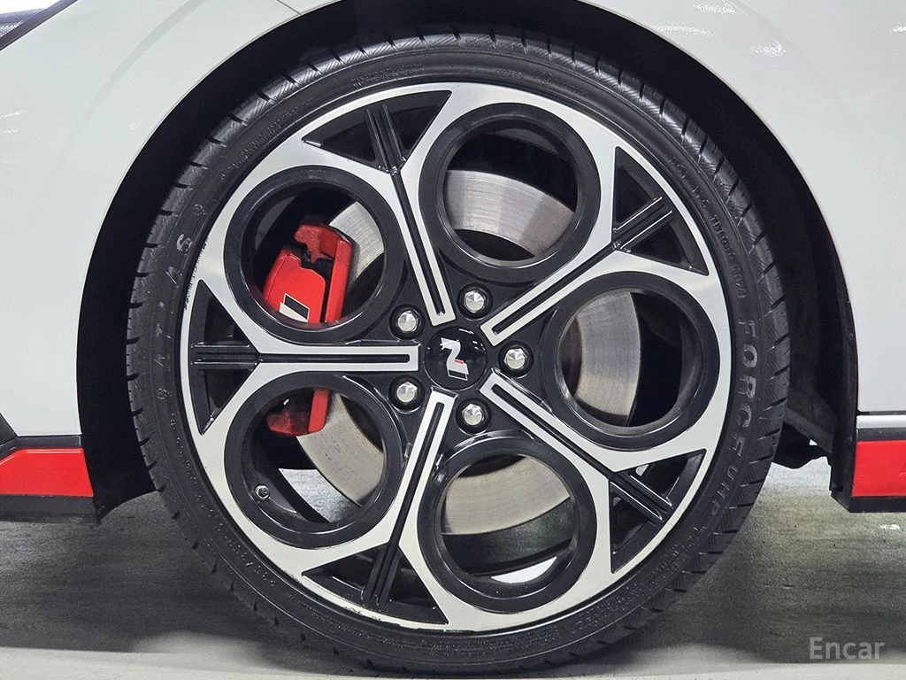 Hyundai Elantra 2.0 N* ПОДГРЕВ* ОБДУХВАНЕ* КАМЕРА* КРАЙНА ЦЕНА* , снимка 6 - Автомобили и джипове - 54878700