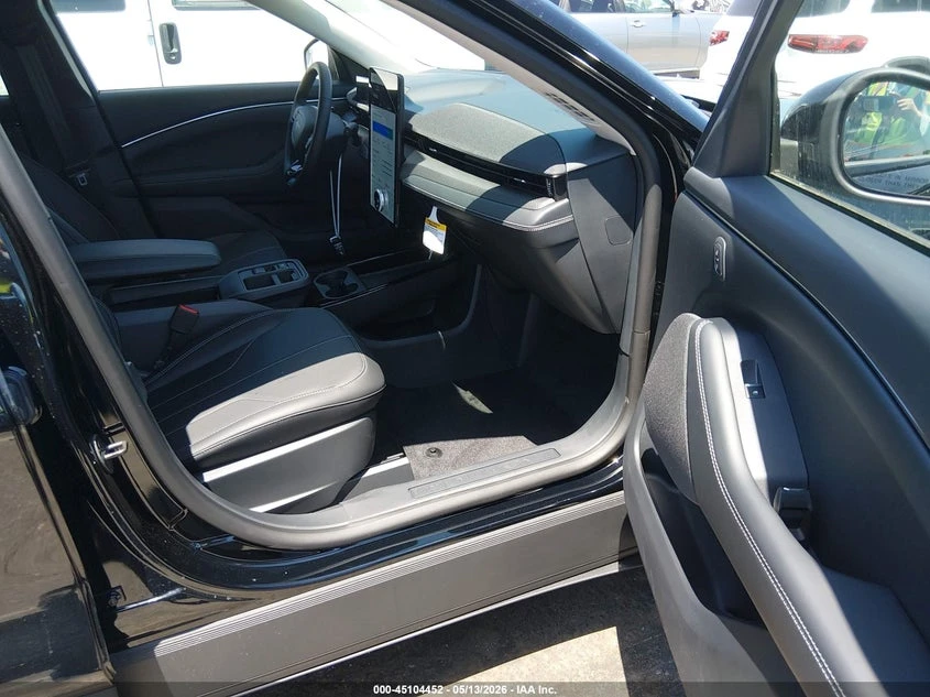 Ford Mustang Mach-E Select, снимка 5 - Автомобили и джипове - 54891803