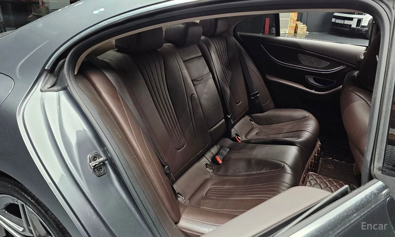 Mercedes-Benz CLS 300 d AMG PACK* BURMESTER* HEAD-UP* DIGITAL* AMBIENT* , снимка 15 - Автомобили и джипове - 54904202