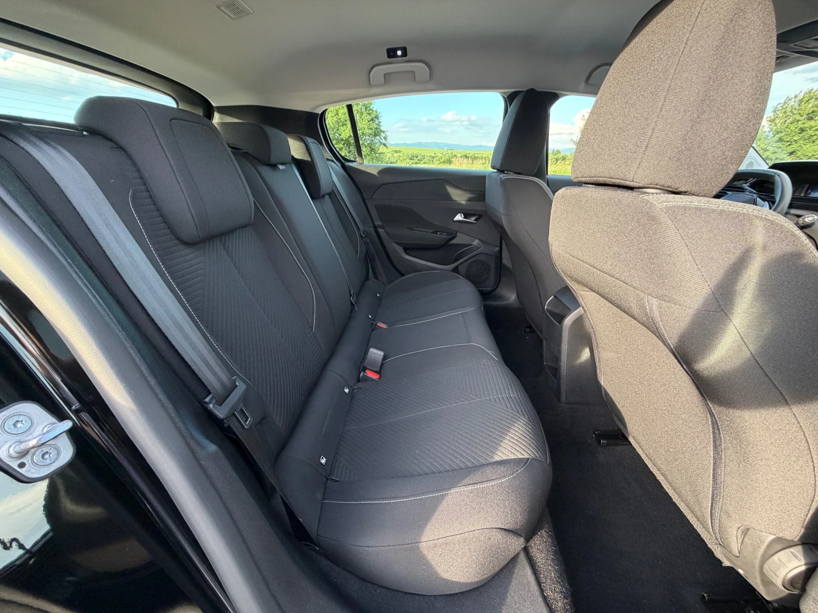 Peugeot 308 1.5 HDI, снимка 5 - Автомобили и джипове - 54966801
