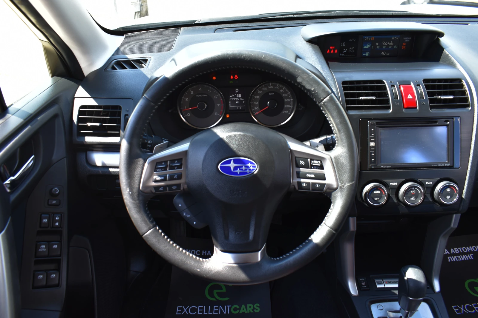 Subaru Forester 2.0i* 4x4* xMODE* CAMERA, снимка 14 - Автомобили и джипове - 54972036