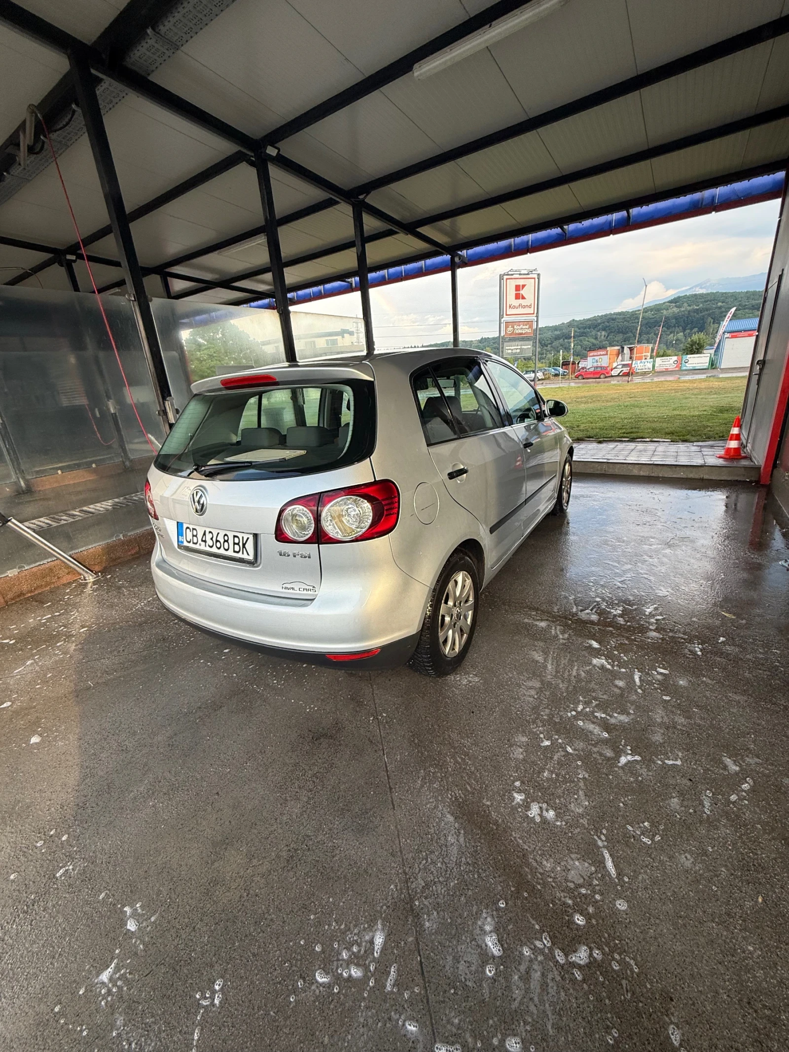 VW Golf Plus, снимка 5 - Автомобили и джипове - 55130700