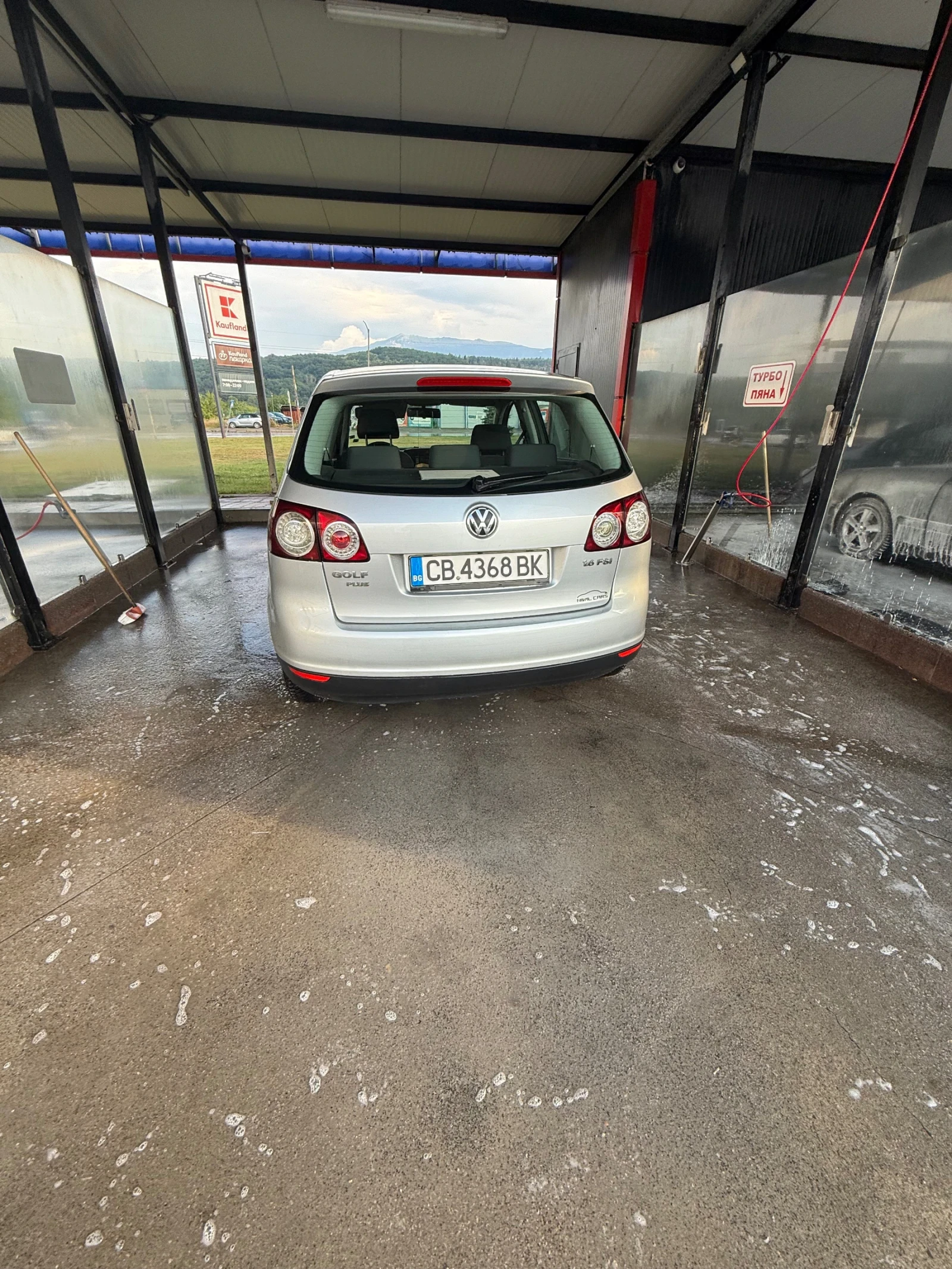 VW Golf Plus, снимка 4 - Автомобили и джипове - 55130700