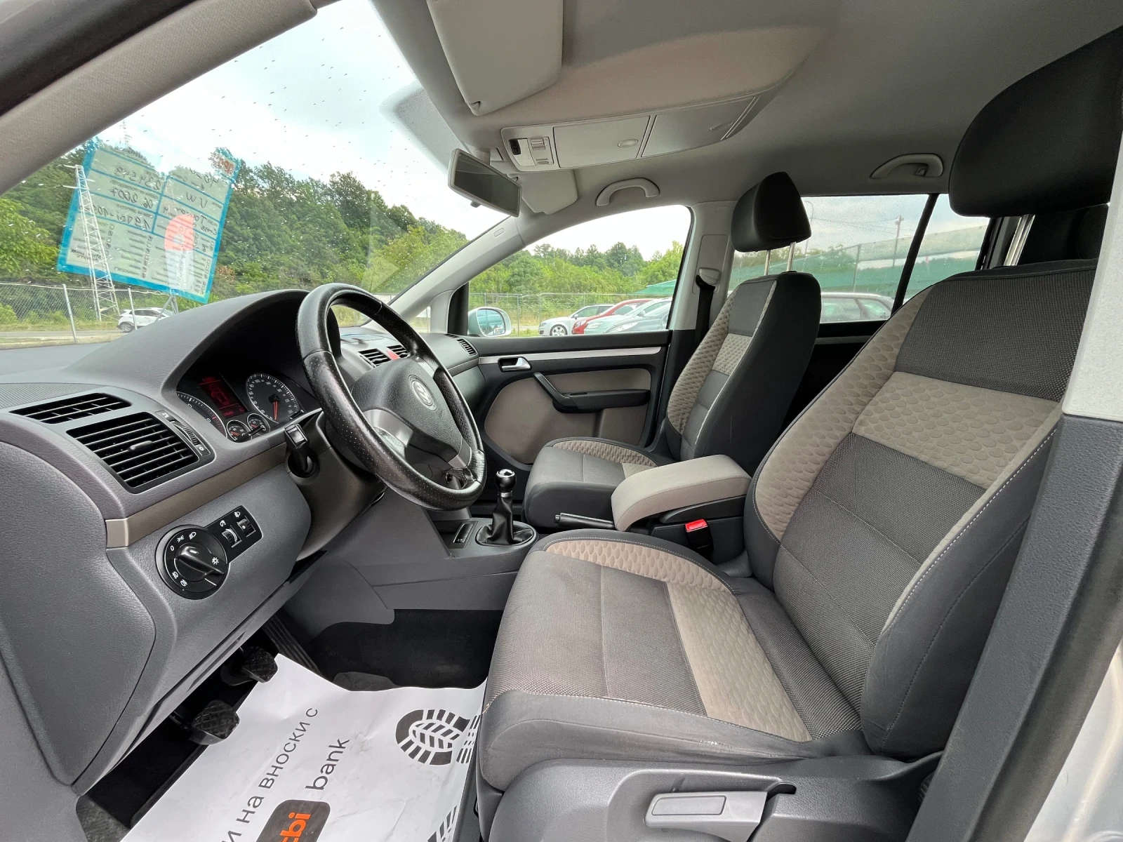 VW Touran CROSS 1.9TDI, снимка 9 - Автомобили и джипове - 55471484