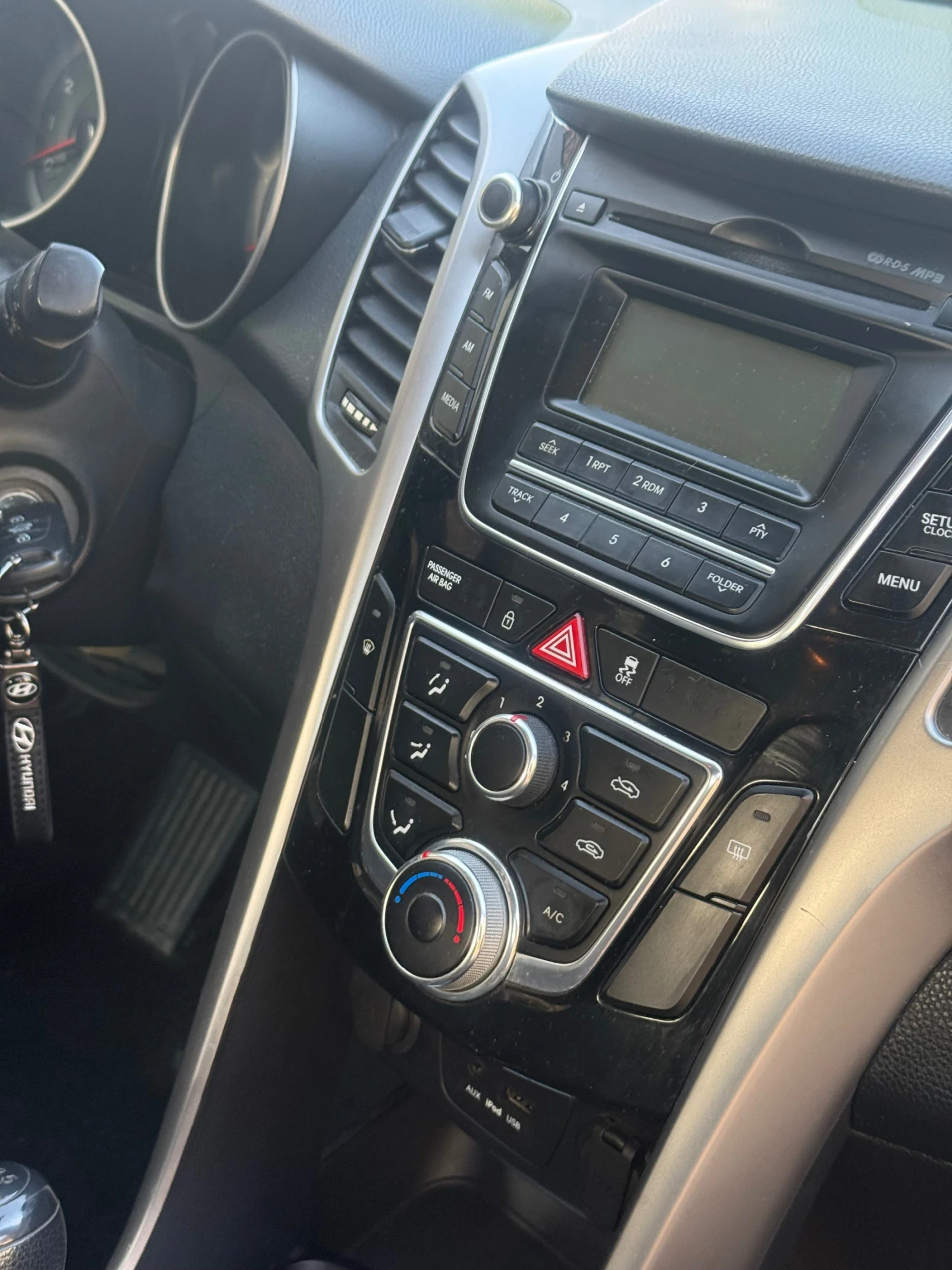 Hyundai I30, снимка 10 - Автомобили и джипове - 55879373