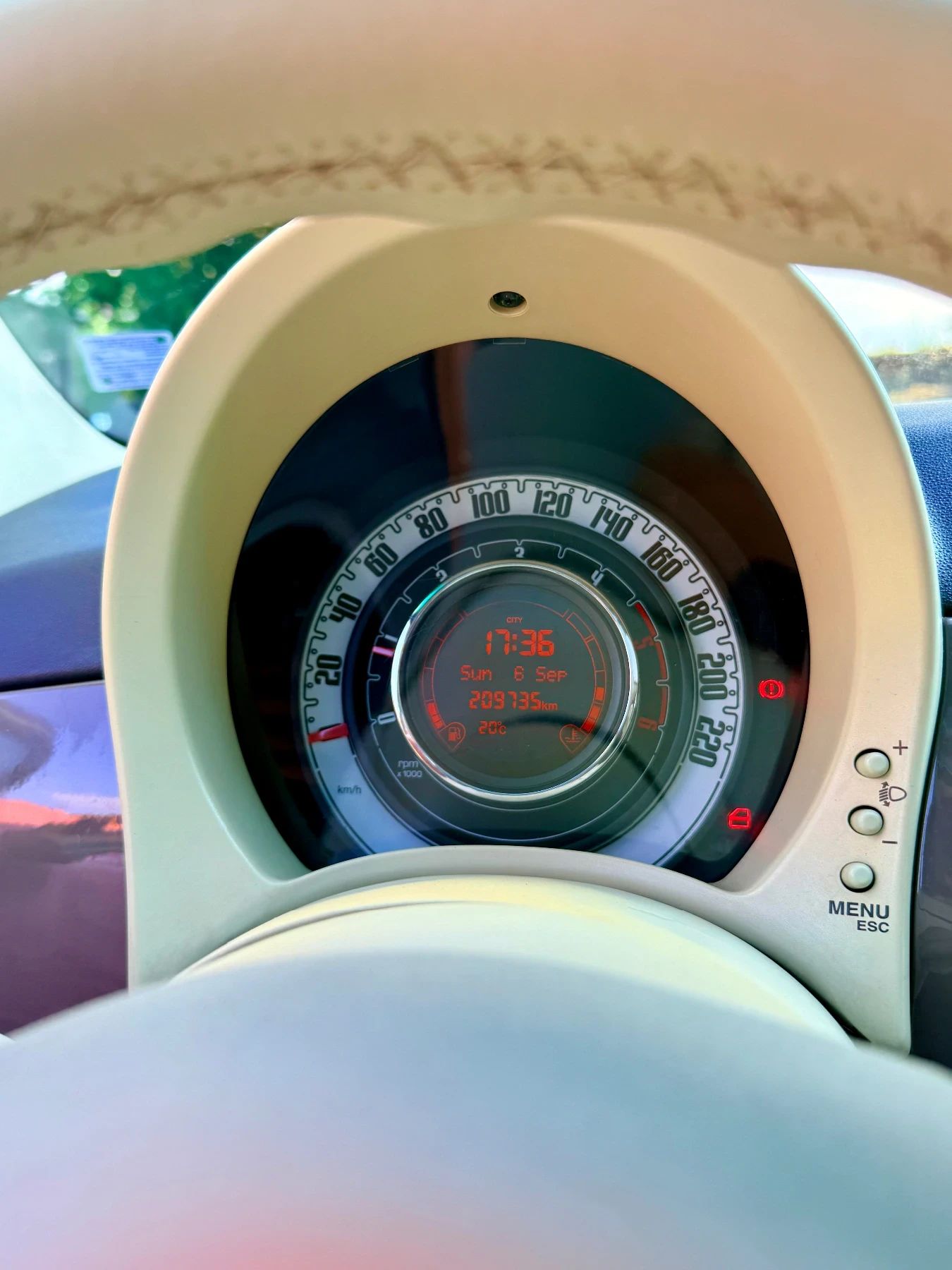 Fiat 500 1.3 M-JET, снимка 10 - Автомобили и джипове - 55971702