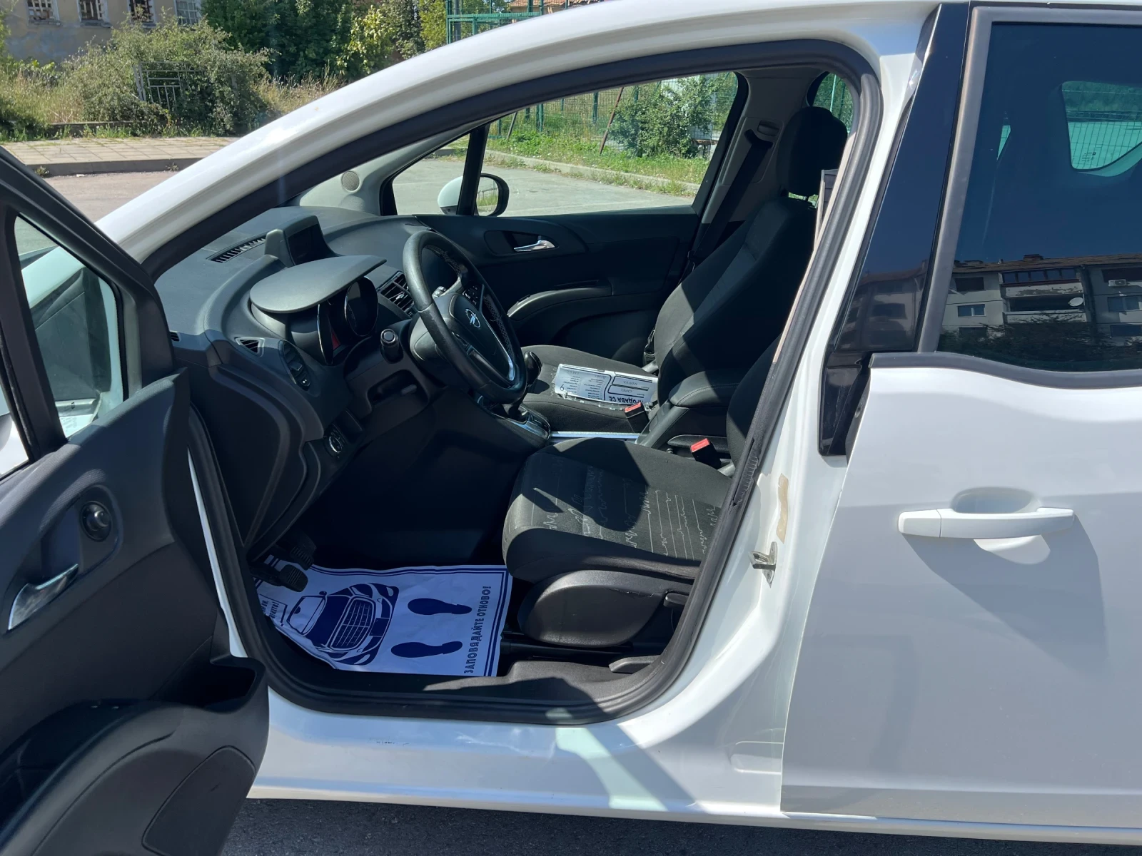 Opel Meriva 1.6CDTI, снимка 10 - Автомобили и джипове - 55977877