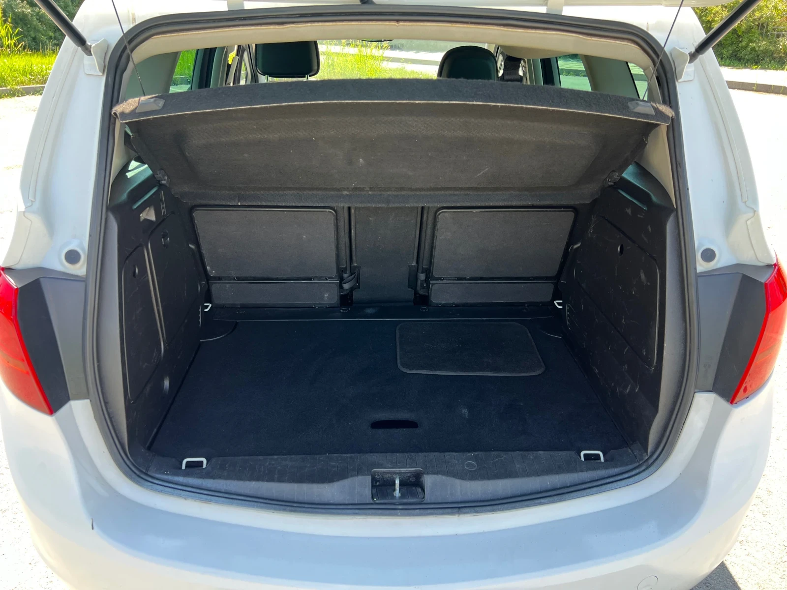 Opel Meriva 1.6CDTI, снимка 6 - Автомобили и джипове - 55977877