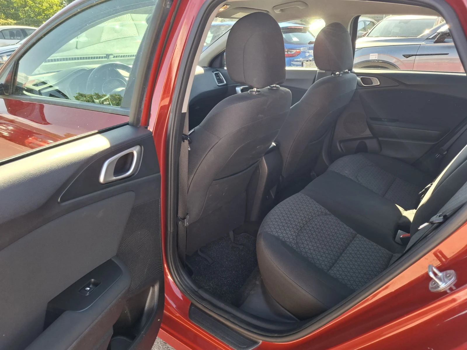 Kia Ceed 1.5 T-gdi Comfort �������� | Mobile.bg � ����������� 7