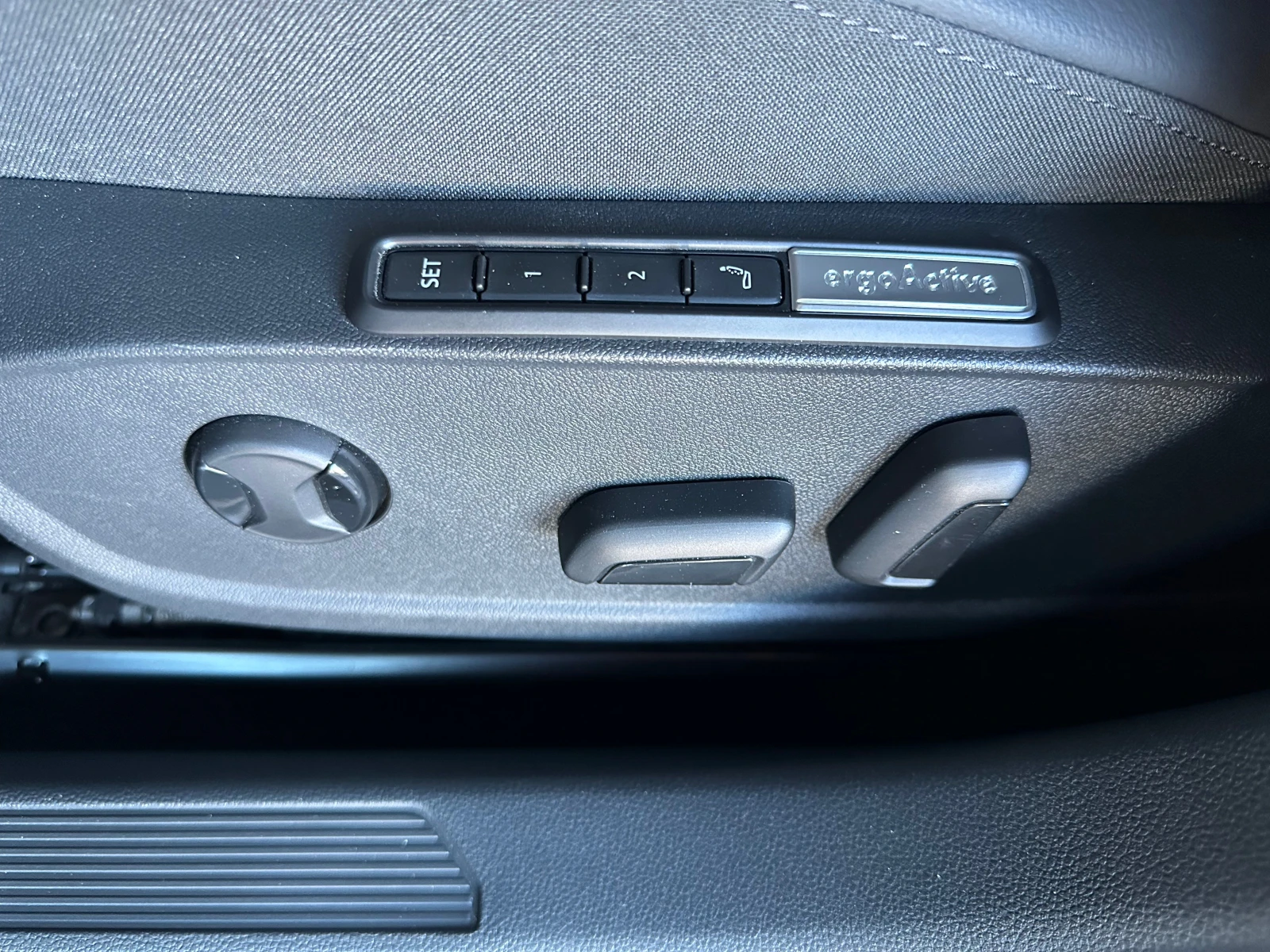 VW Golf Variant 1.5 eTSI Style/Hybrid � �������� | Mobile.bg � ����������� 8