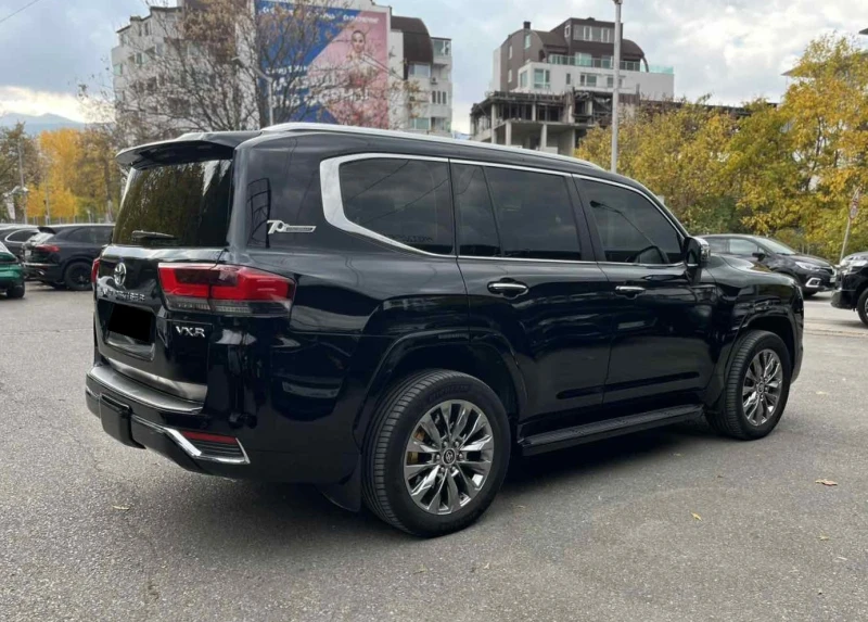 Toyota Land cruiser 300 3.5i V6  70th ANNIVERSARY, снимка 7 - Автомобили и джипове - 47867365