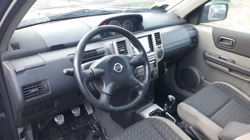 Nissan X-trail 2.2, снимка 5 - Автомобили и джипове - 48303492