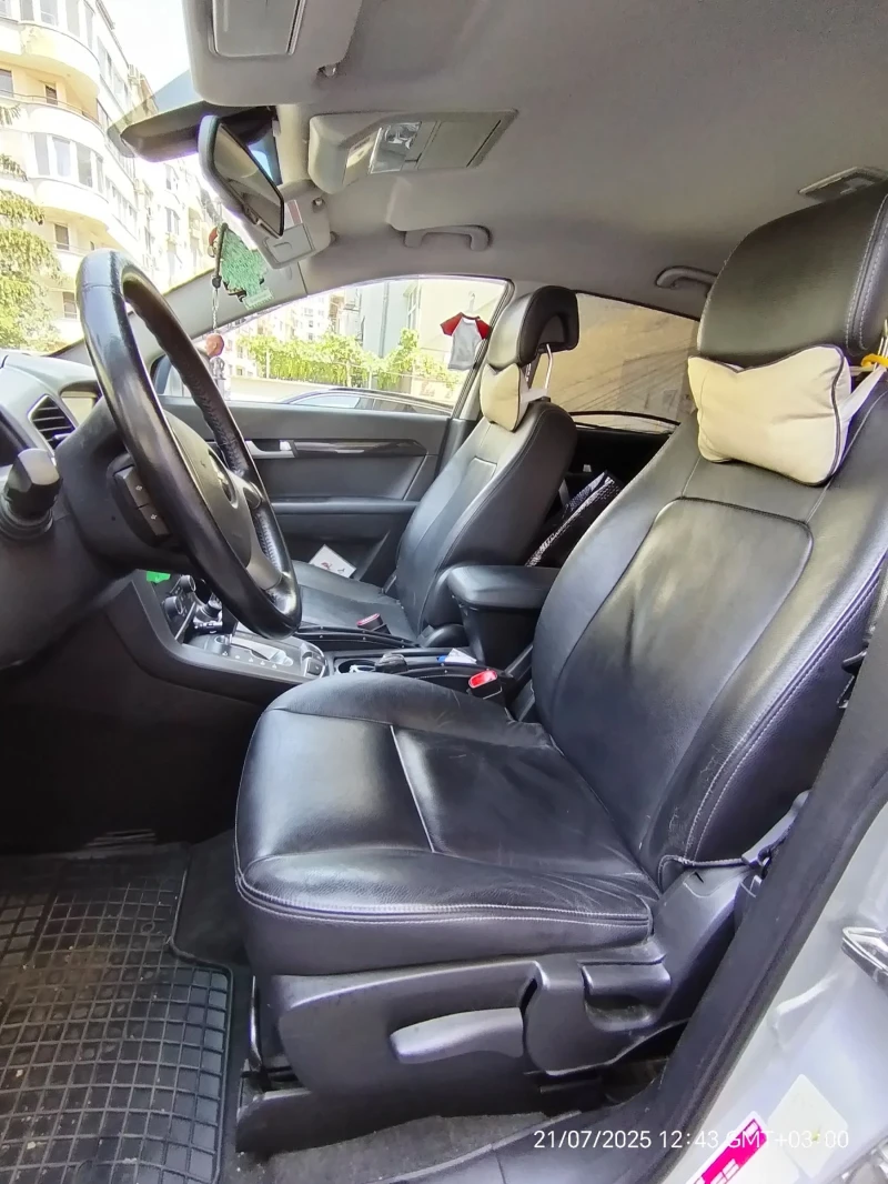 Chevrolet Captiva 2.4 100Anniv.4WD Swiss 7sitzen 167 GPL, снимка 14 - Автомобили и джипове - 52905223