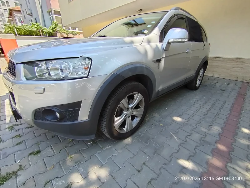Chevrolet Captiva 2.4 100Anniv.4WD Swiss 7sitzen 167 GPL, снимка 2 - Автомобили и джипове - 52905223