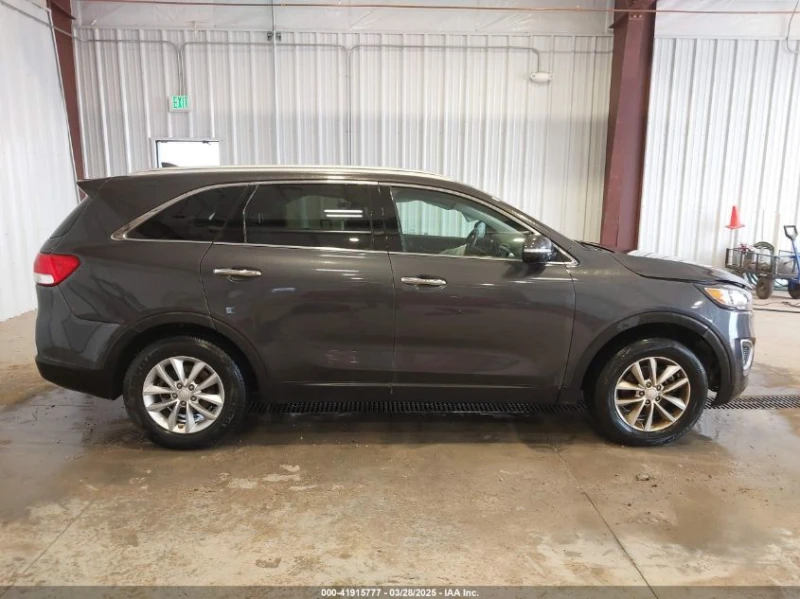 Kia Sorento 2.4L I-4 DI, DOHC, VVT, 185HP Front Wheel Drive, снимка 6 - Автомобили и джипове - 53135388