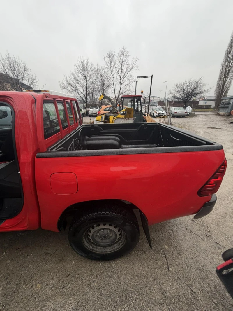Toyota Hilux, снимка 7 - Автомобили и джипове - 53237873