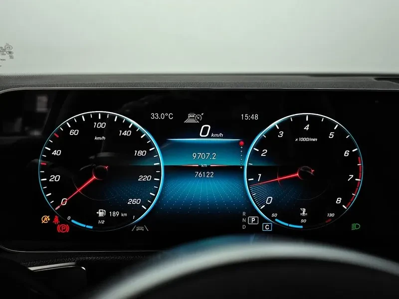 Mercedes-Benz GLB 250 4Matic, снимка 8 - Автомобили и джипове - 55699051