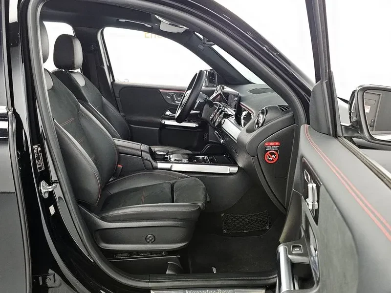 Mercedes-Benz GLB 250 4Matic, снимка 11 - Автомобили и джипове - 55699051