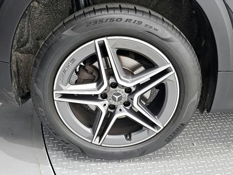 Mercedes-Benz GLB 250 4Matic, снимка 5 - Автомобили и джипове - 55699051
