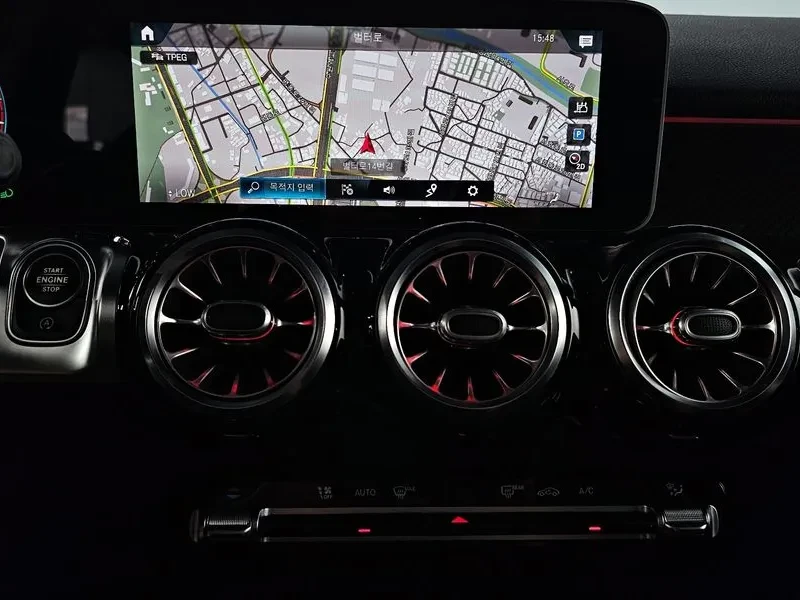 Mercedes-Benz GLB 250 4Matic, снимка 14 - Автомобили и джипове - 55699051