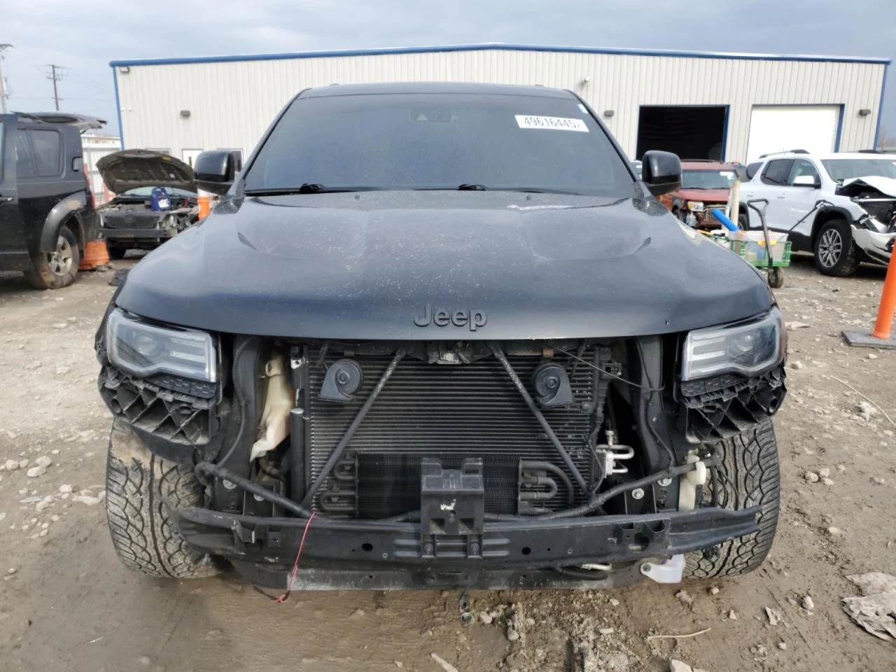 Jeep Grand cherokee SRT 6.4* PANO* ПОДГРЕВ* ОБДУХВ* LANEASSIST - изображение 2