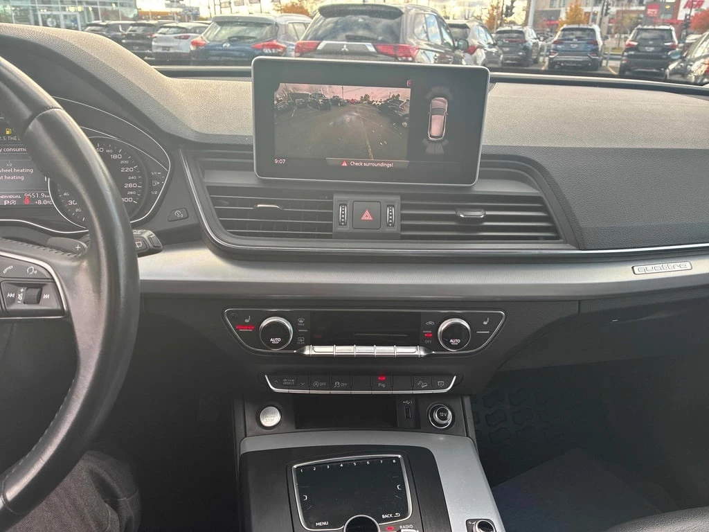 Audi Q5 * Progressiv * CARFAX * ��� ������������ ������ | Mobile.bg � ����������� 9