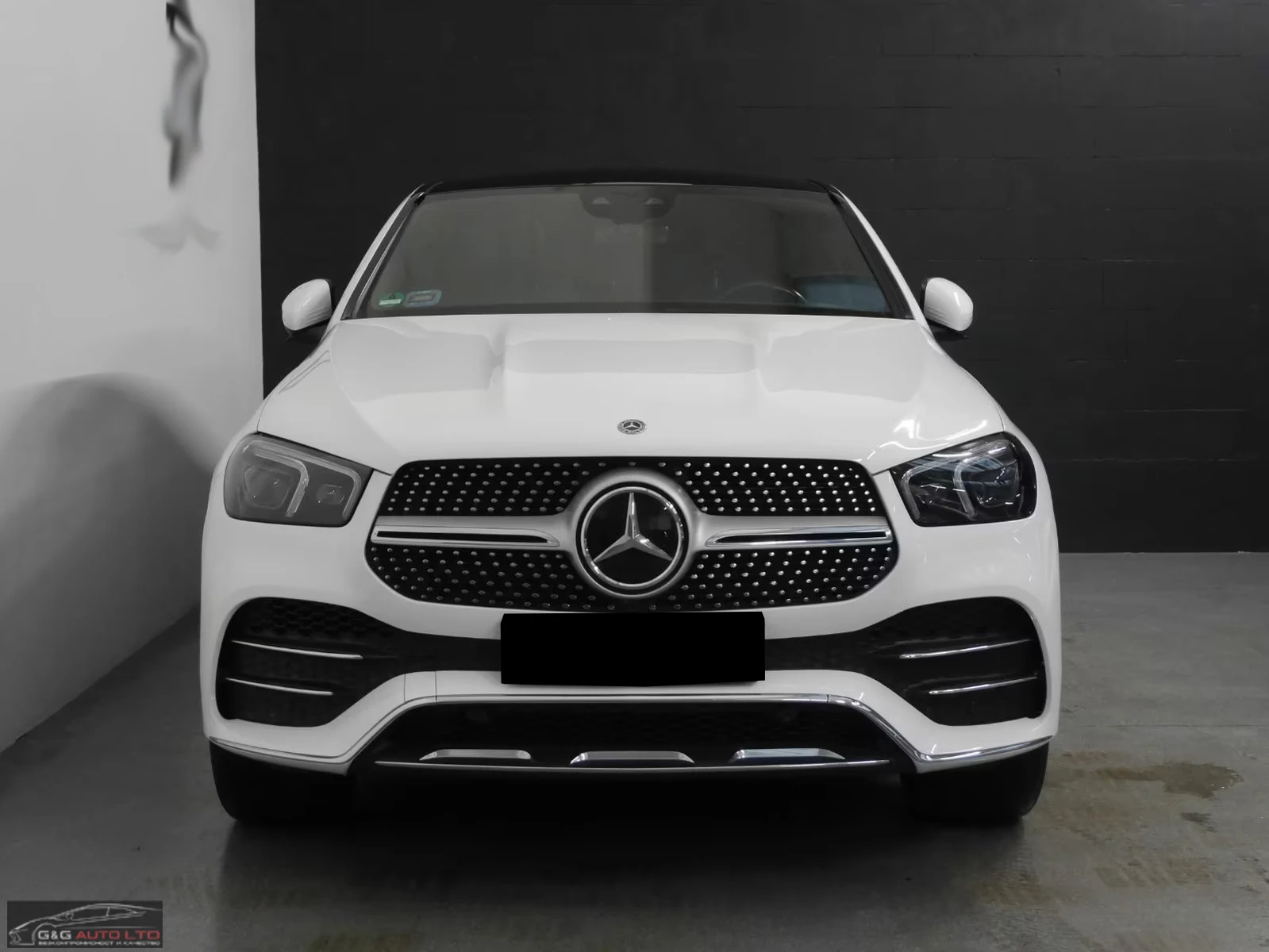 Mercedes-Benz GLE 400 d/COUPE/330HP/4MATIC/AMG/PANO/360/AHK/957g, снимка 2 - Автомобили и джипове - 53912807