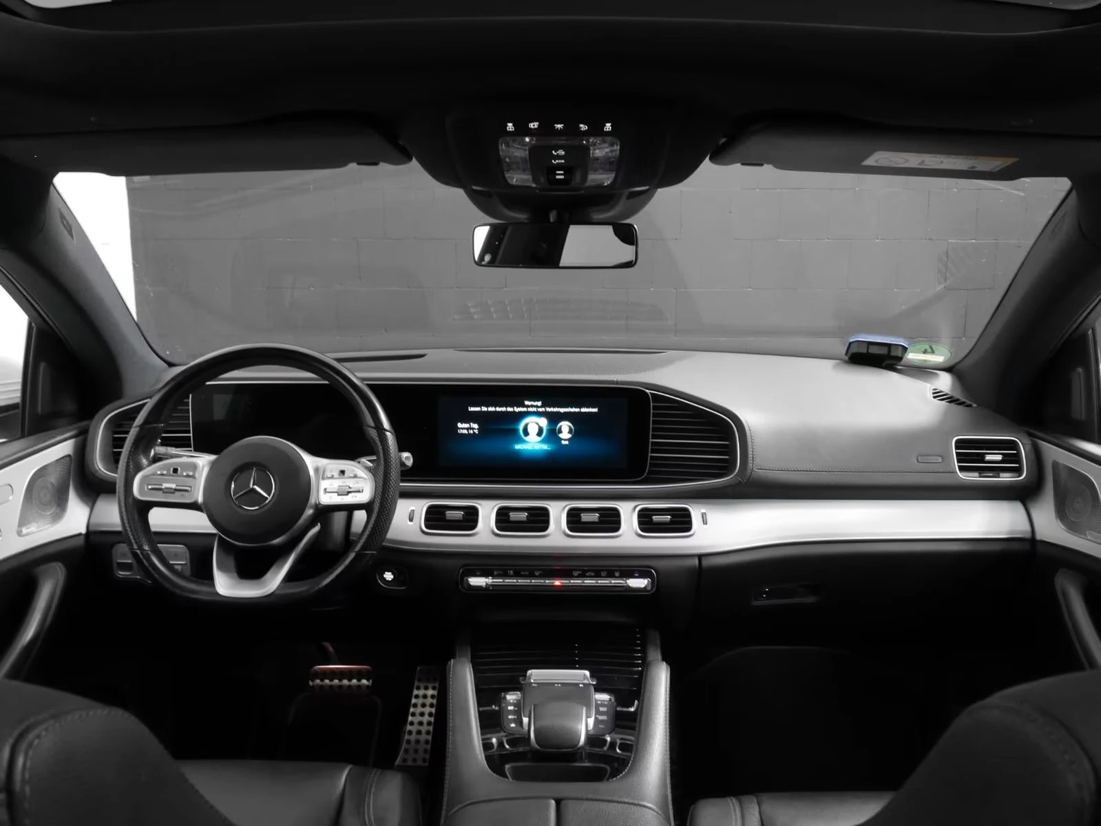 Mercedes-Benz GLE 400 d/COUPE/330HP/4MATIC/AMG/PANO/360/AHK/957g, снимка 8 - Автомобили и джипове - 53912807