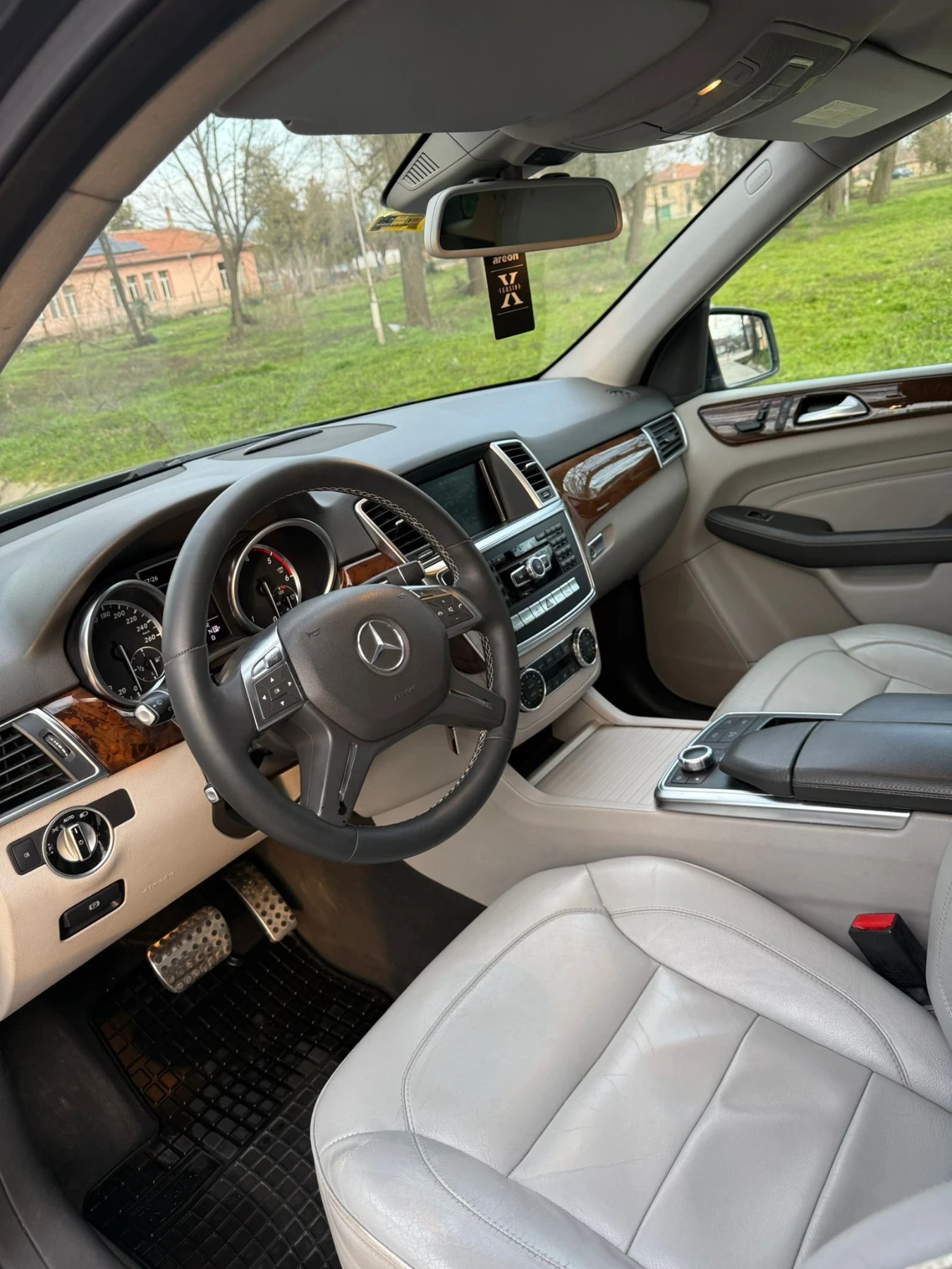 Mercedes-Benz ML 350, снимка 9 - Автомобили и джипове - 54092070