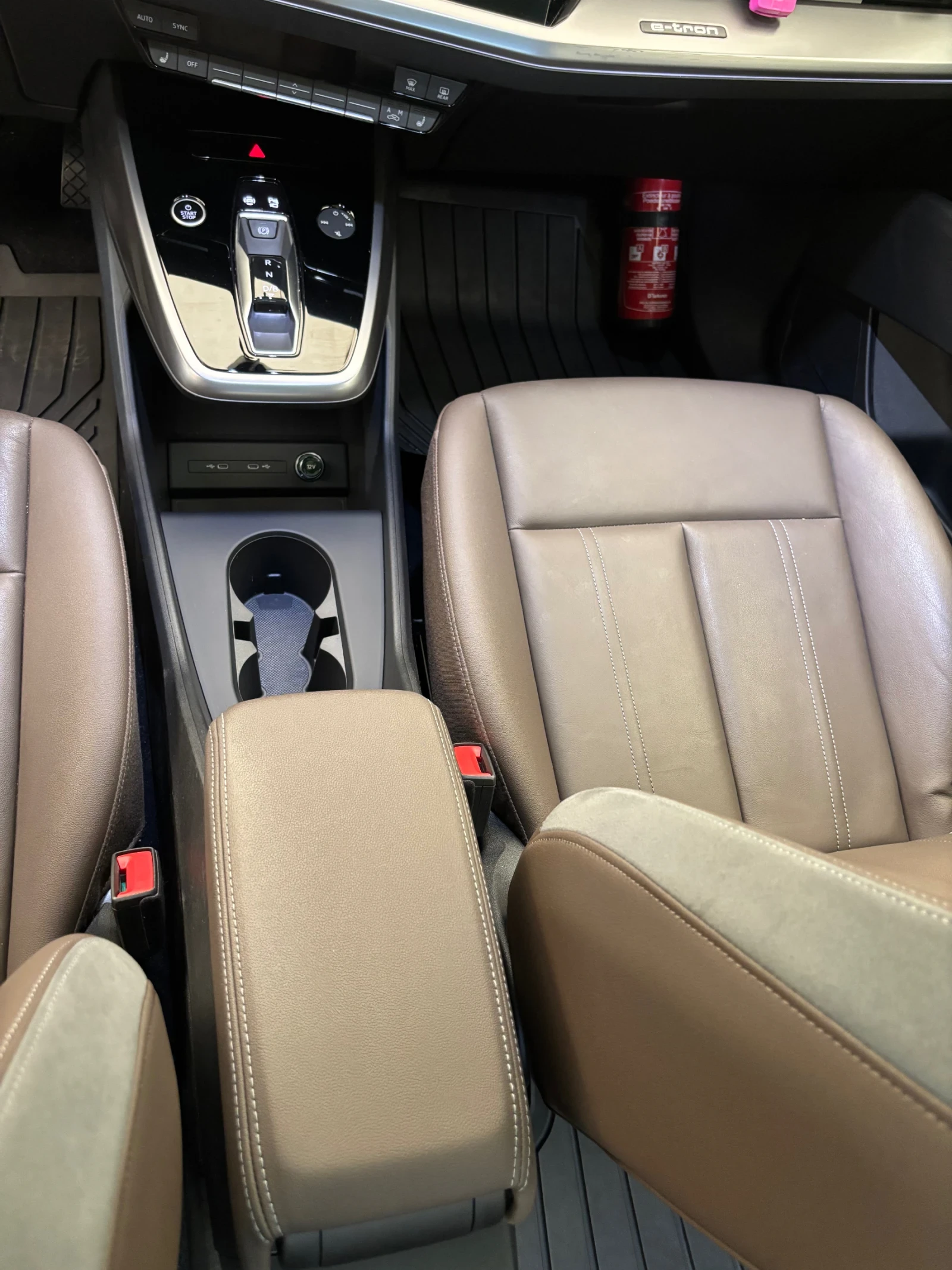 Audi Q4 E-tron 40, S-line, Sportback, Coupe, Pano, снимка 10 - Автомобили и джипове - 54428728