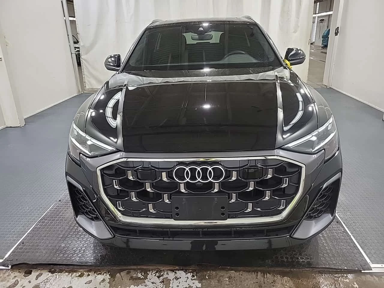 Audi Q8 | Progressiv | DISTRONIC | 360 | ПОДГРЕВ | , снимка 6 - Автомобили и джипове - 54459799