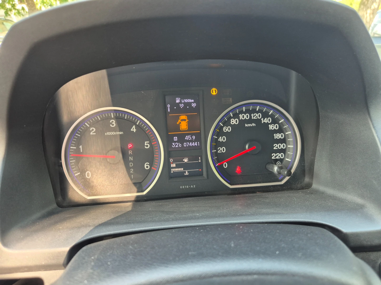 Honda Cr-v 2.2i-DTEC НАВИ АЛКАНТАРА БЕЗ РЪЖДИ И ЗАБЕЛЕЖКИ, снимка 14 - Автомобили и джипове - 55929073