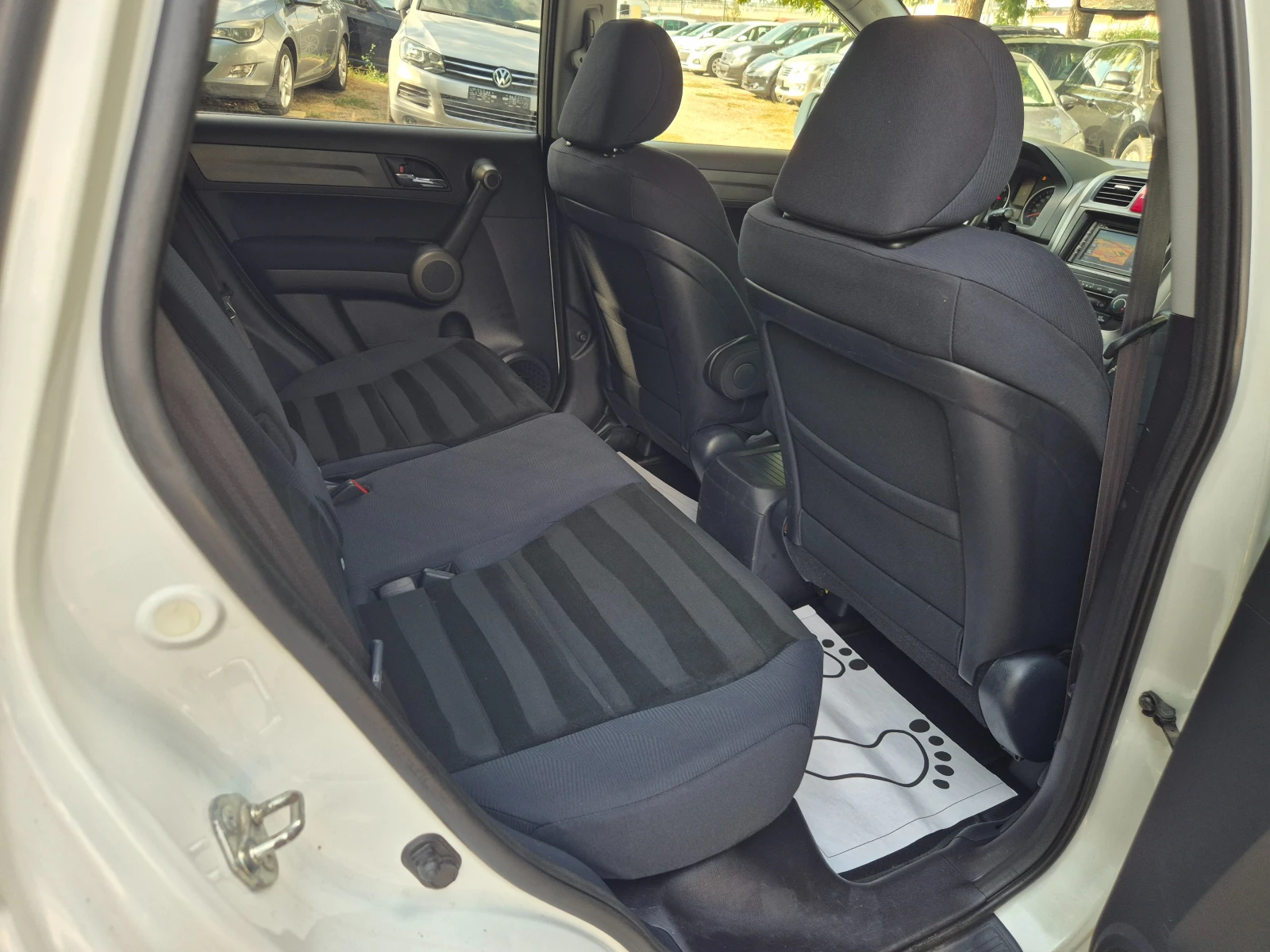 Honda Cr-v 2.2i-DTEC НАВИ АЛКАНТАРА БЕЗ РЪЖДИ И ЗАБЕЛЕЖКИ, снимка 13 - Автомобили и джипове - 55929073