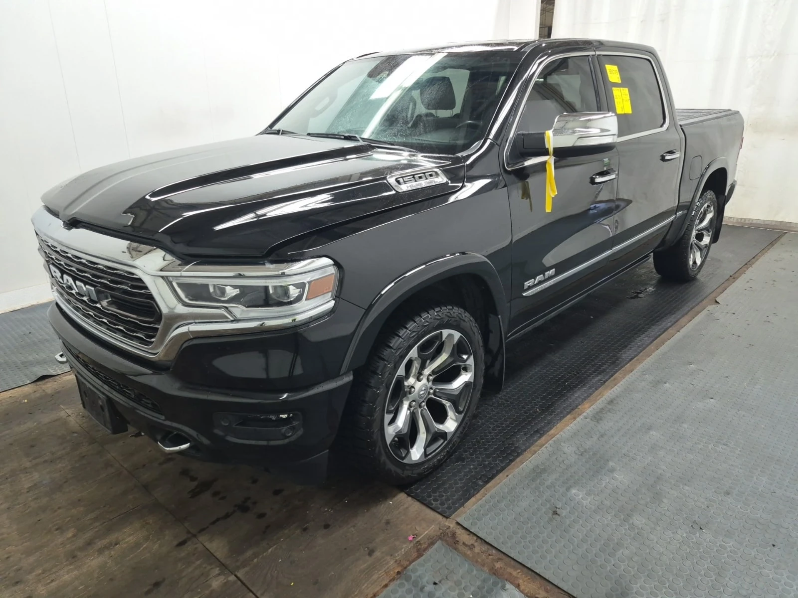 Dodge RAM 1500 * 5.7L V8 * LIMITED CREW CAB SHORT BED * CARFAX * 