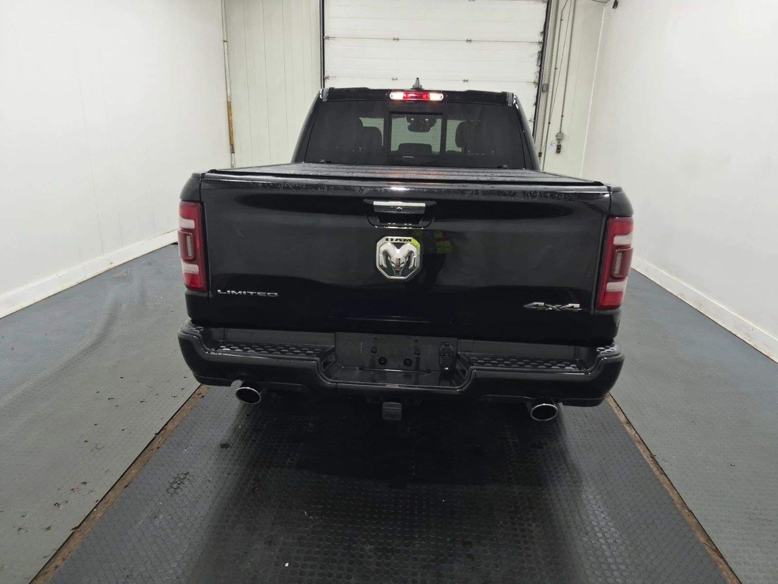 Dodge RAM 1500 * 5.7L V8 * LIMITED CREW CAB SHORT BED * CARFAX * , снимка 4 - Автомобили и джипове - 56159624