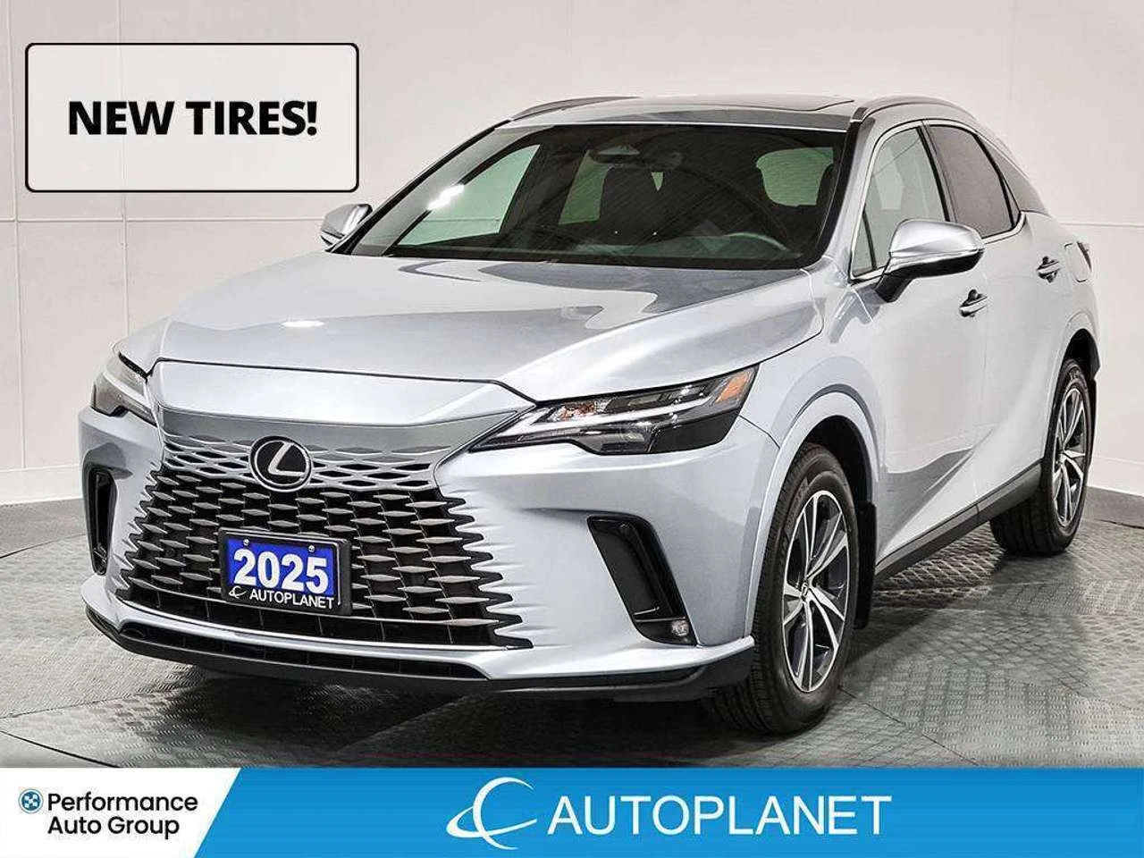 Lexus RX 350H Premium AWD, Apple CarPlay, Back Up Cam!
