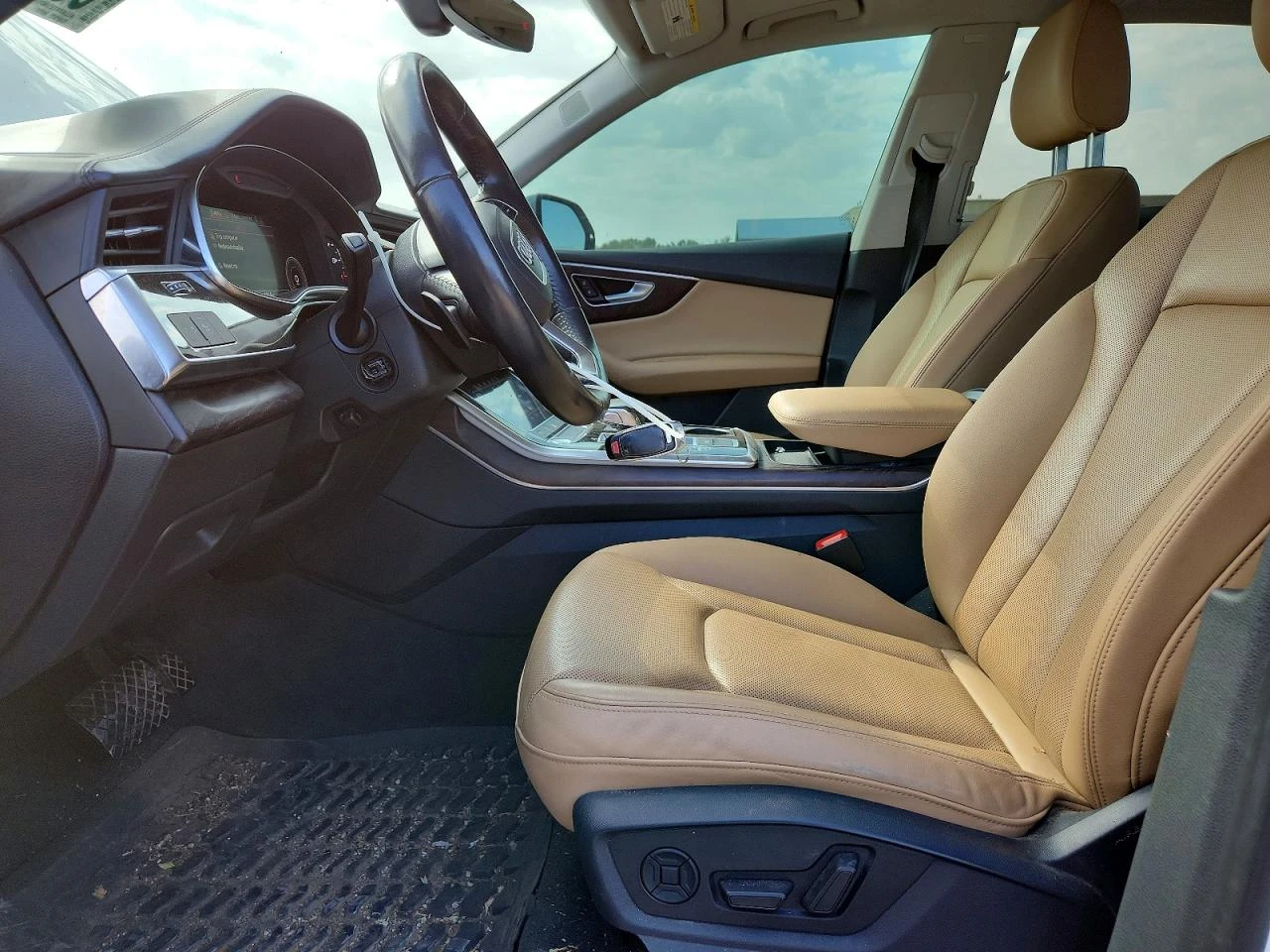 Audi Q8 2019 AUDI Q8 PREMIUM PLUS S-LINE, снимка 7 - Автомобили и джипове - 56720715