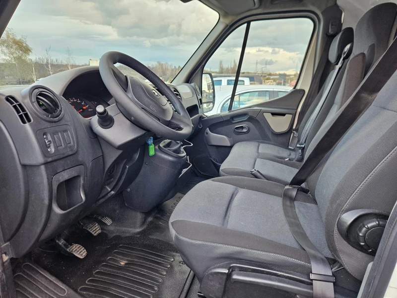 Renault Master Макси база, снимка 10 - Бусове и автобуси - 52505648