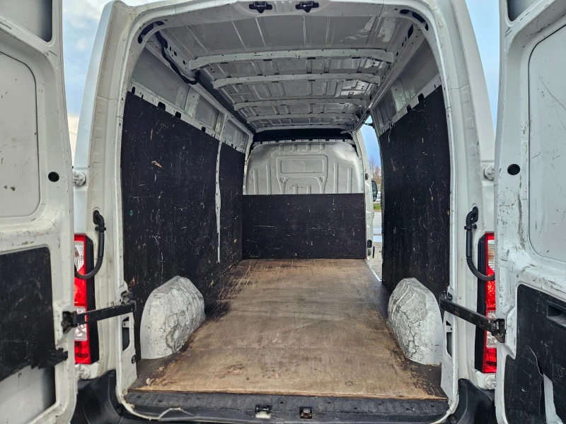 Renault Master Макси база, снимка 9 - Бусове и автобуси - 52505648