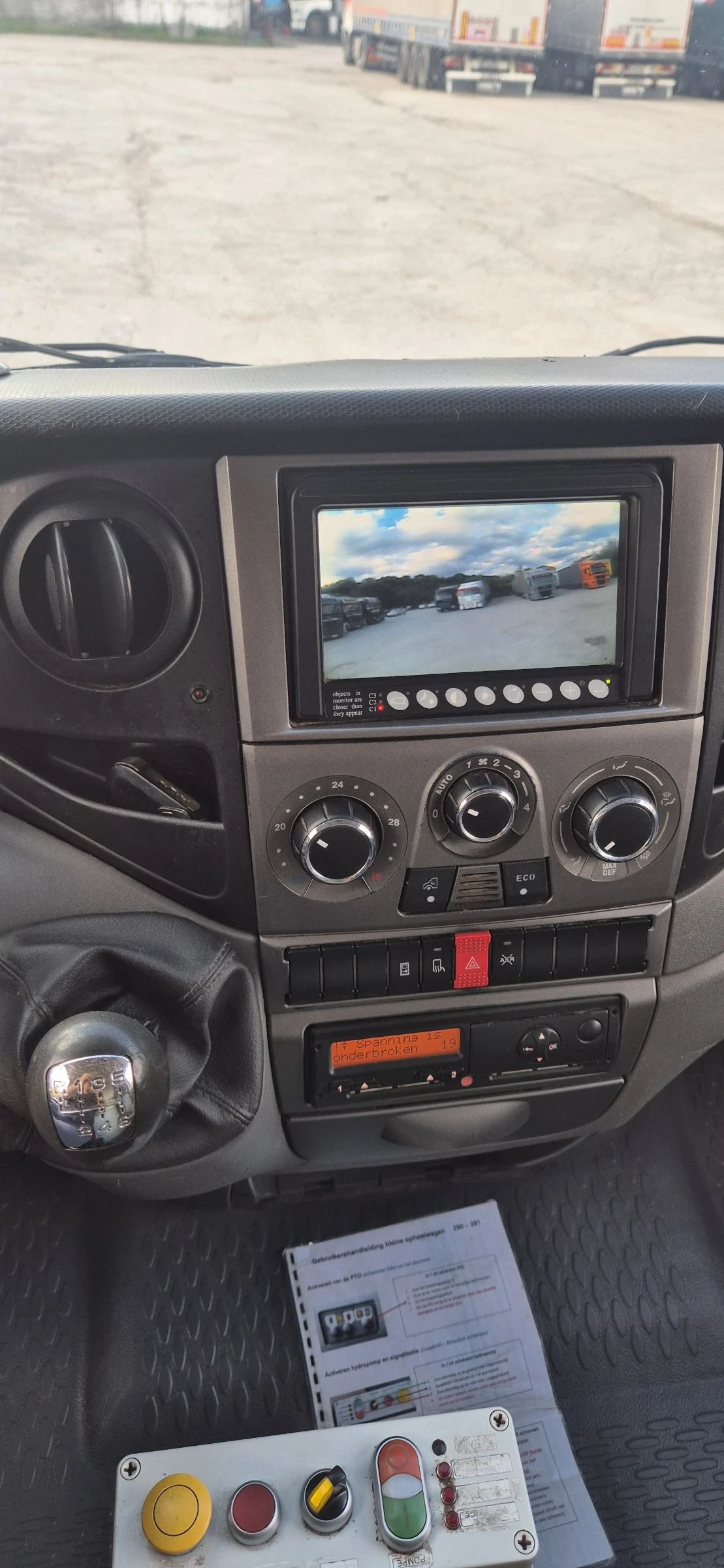 Iveco 35s15 Сметосъбиращ, Клима, Евро 5, снимка 10 - Бусове и автобуси - 55166081