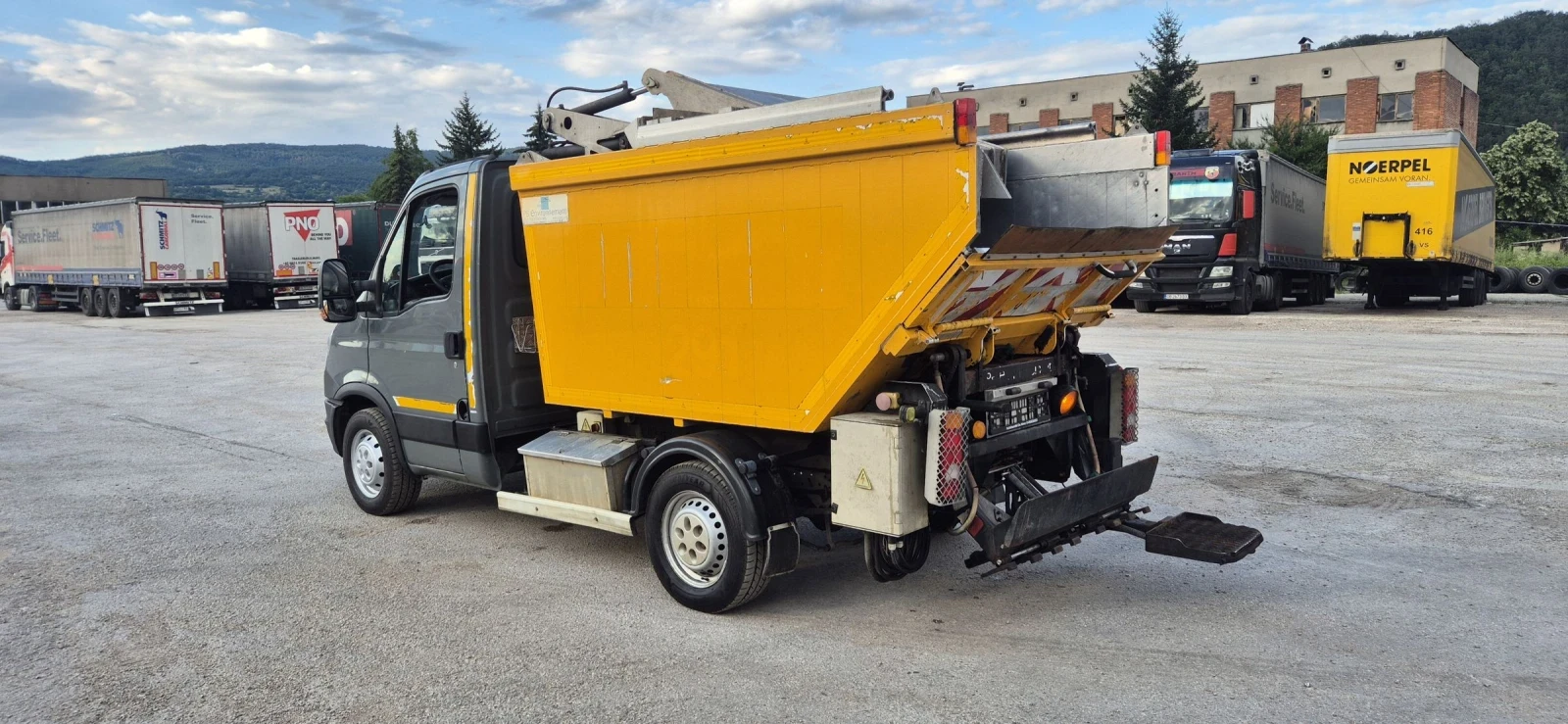 Iveco 35s15 Сметосъбиращ, Клима, Евро 5, снимка 4 - Бусове и автобуси - 55166081