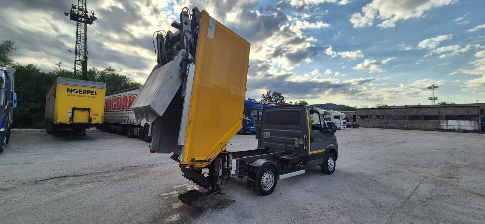 Iveco 35s15 Сметосъбиращ, Клима, Евро 5, снимка 6 - Бусове и автобуси - 55166081
