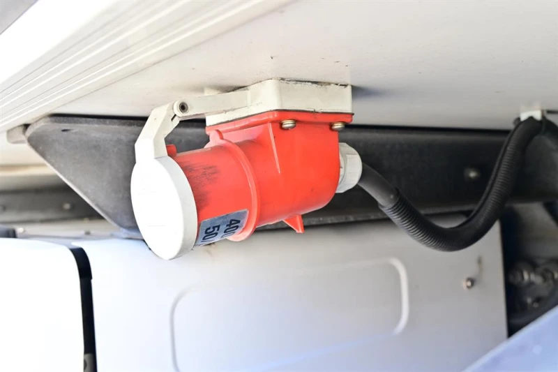 Mercedes-Benz Antos, снимка 5 - Камиони - 52339767