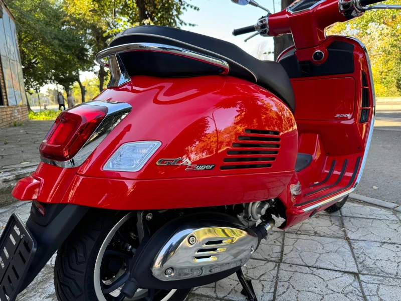 Vespa GTS 300 Super Rosso, снимка 10 - Мотоциклети и мототехника - 47940591