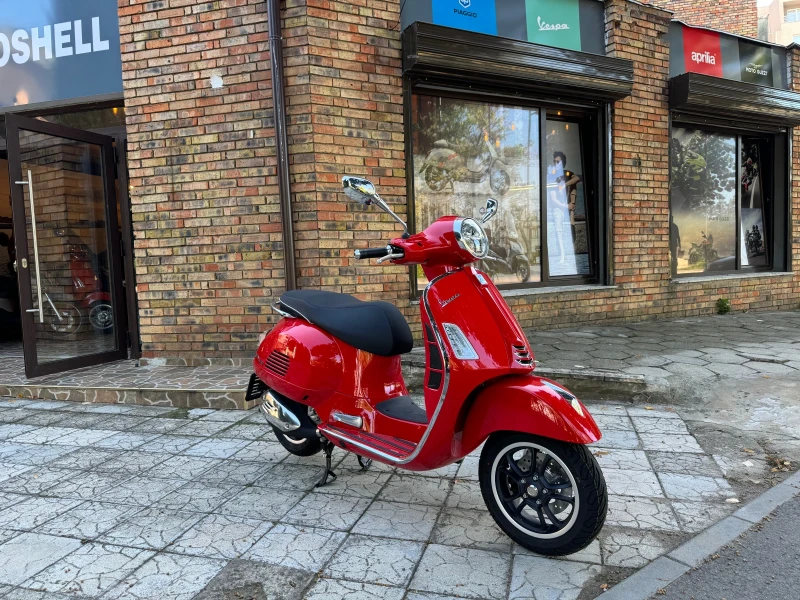 Vespa GTS 300 Super Rosso, снимка 1 - Мотоциклети и мототехника - 47940591