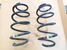 Пружини предни Фолксваген Голф 5 1.6Б (Ауди А3,Шкода Октавия)