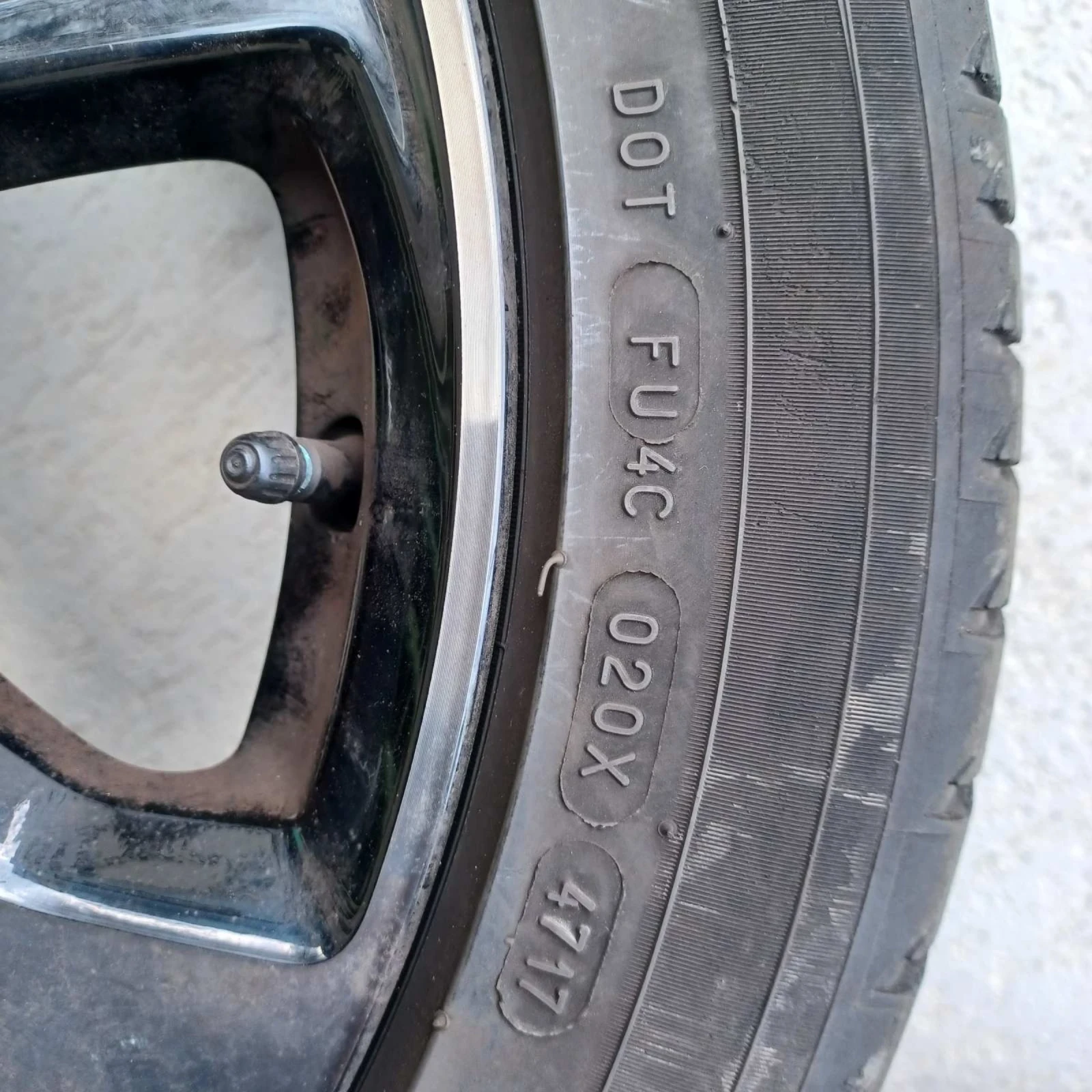 ���� � ������ 235/45R17 | Mobile.bg � ����������� 4