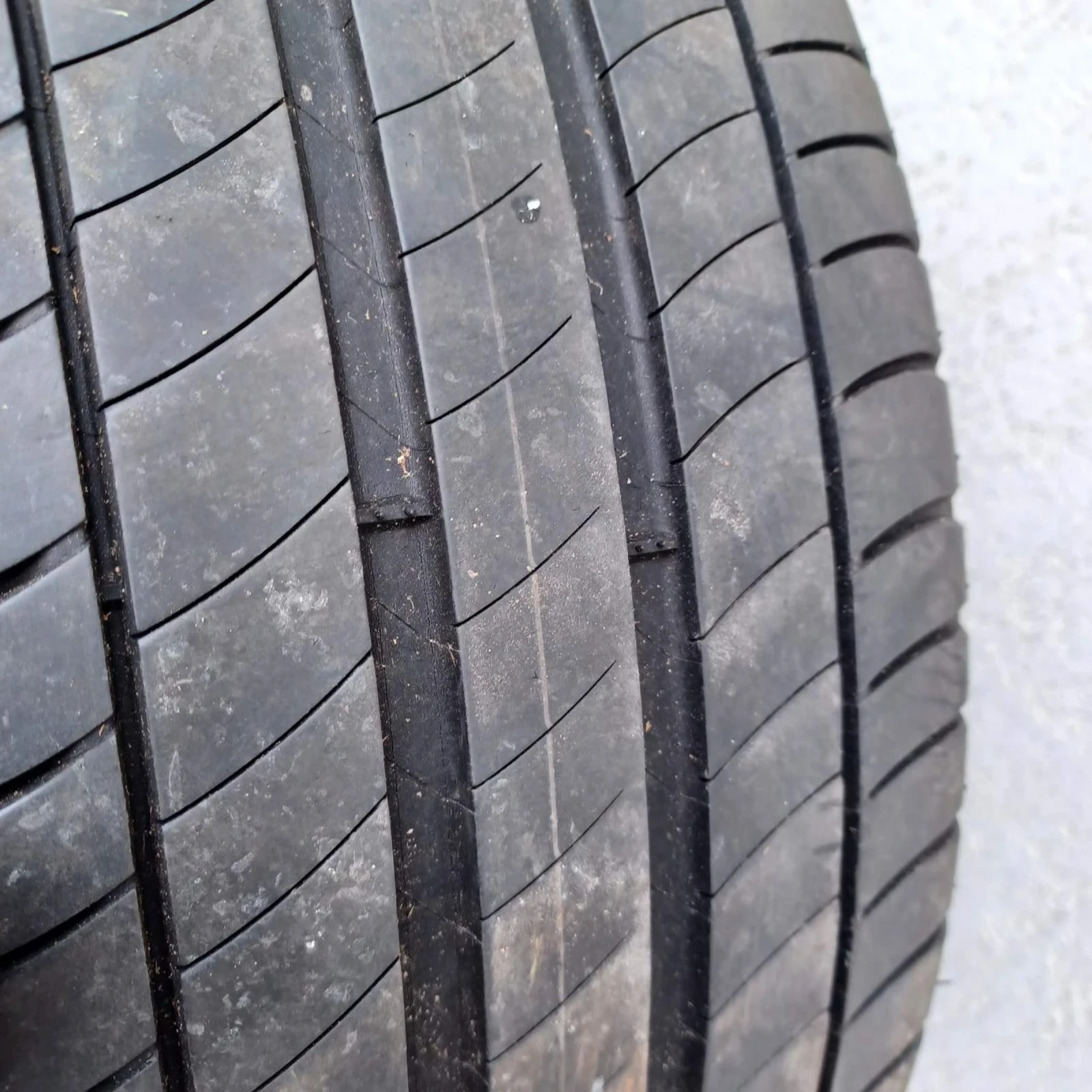 ���� � ������ 235/45R17 | Mobile.bg � ����������� 12